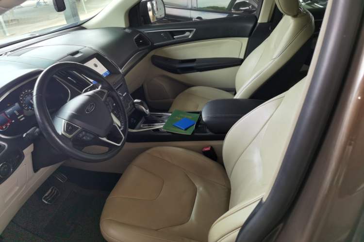 Used Ford Edge 2015 2.0T GTDi Four-Wheel Drive Prestige Model Left Front Seat