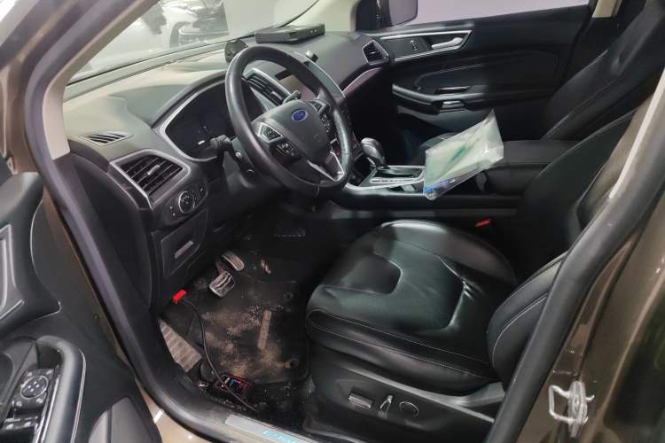 Used Ford Edge 2015 2.0T GTDi Four-Wheel Drive Prestige Model Left Front Seat