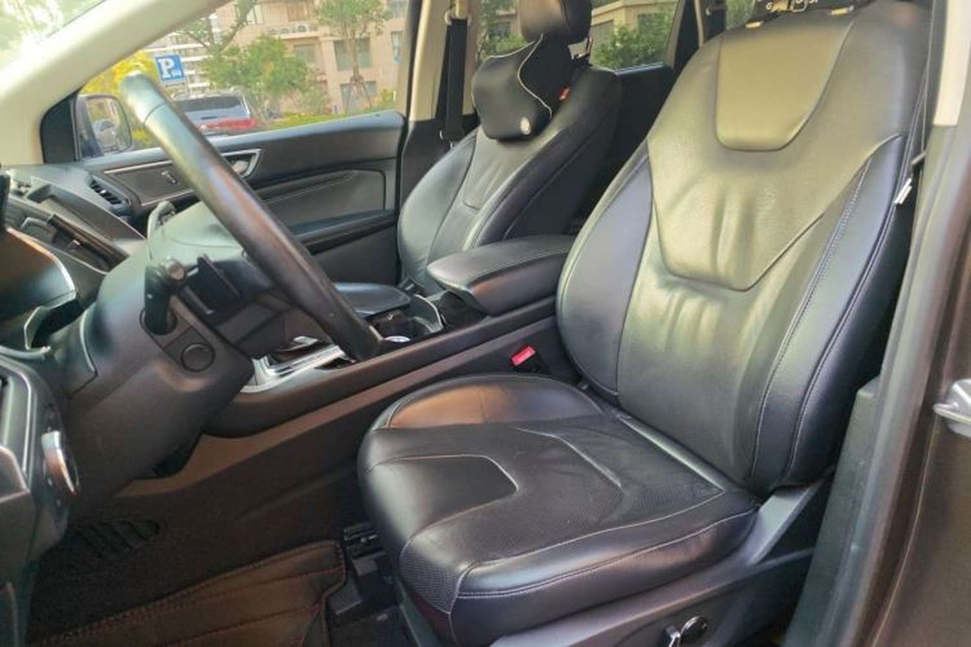 Used Ford Edge 2015 2.0T GTDi Four-Wheel Drive Prestige Model Left Front Seat