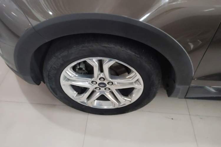 Used Ford Edge 2015 2.0T GTDi 4x4 High-Grade Model Left Front Wheel Hub