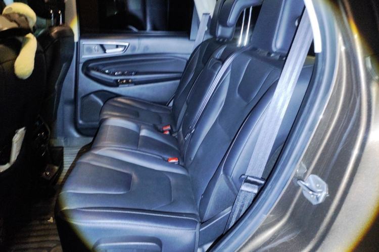 Used Ford Edge 2015 2.0T GTDi Four-Wheel Drive Prestige Model Left Rear Seat