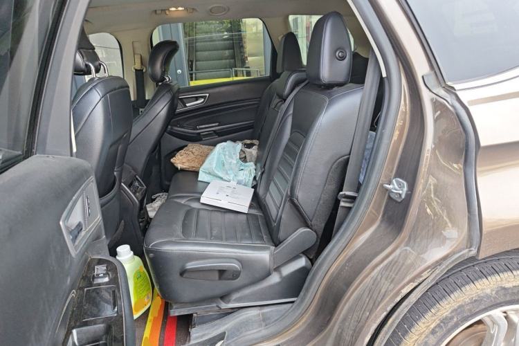 Used Ford Edge 2015 2.0T GTDi 4x4 High-Grade Model Left Rear Seat