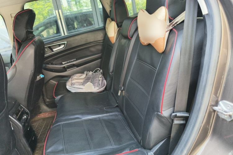 Used Ford Edge 2015 2.0T GTDi Four-Wheel Drive Prestige Model Left Rear Seat