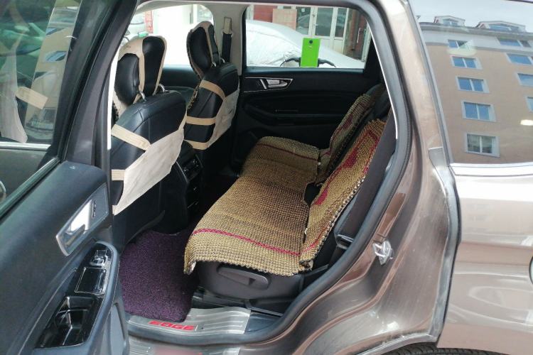 Used Ford Edge 2015 2.0T GTDi Two-Wheel-Drive High-Line Version Left Rear Seat