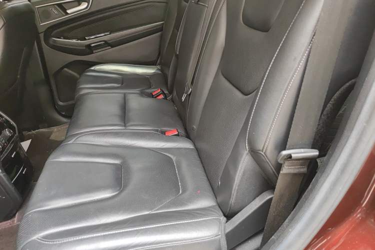 Used Ford Edge 2015 2.0T GTDi Four-Wheel Drive Prestige Model Left Rear Seat