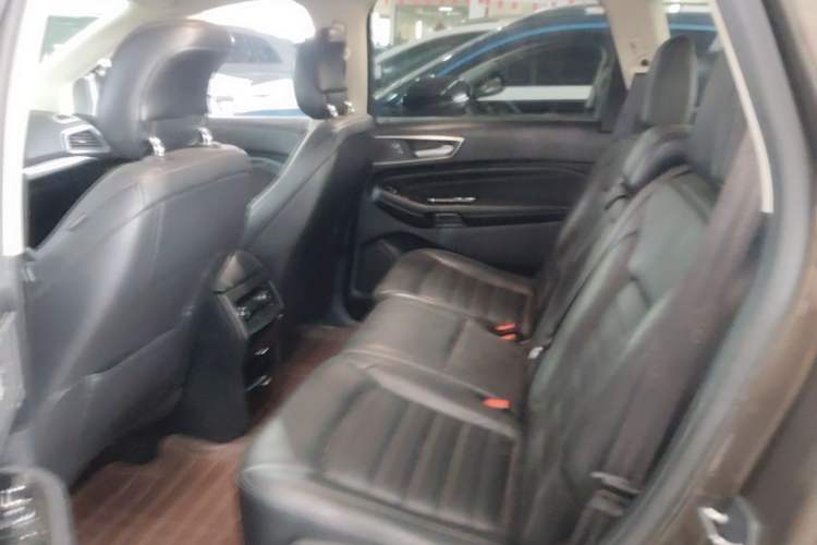 Used Ford Edge 2015 2.0T GTDi 4x4 High-Grade Model Left Rear Seat
