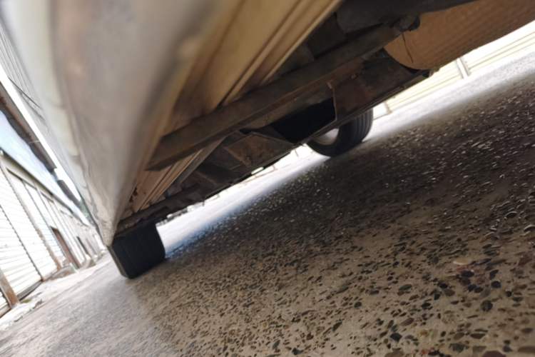 Used Ford Edge 2015 2.0T GTDi Two-Wheel-Drive High-Line Version Left Side Sill