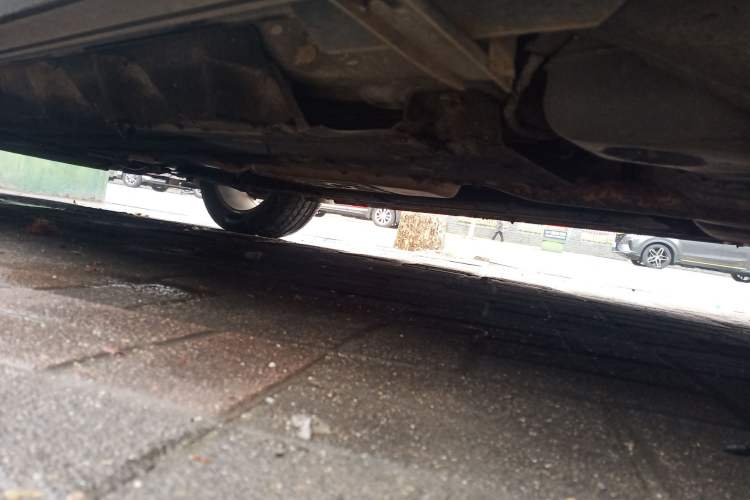 Used Ford Edge 2015 2.0T GTDi 4x4 High-Grade Model Left Side Sill