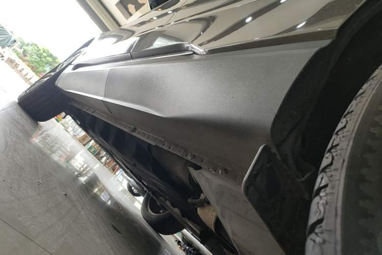 Used Ford Edge 2015 2.0T GTDi Four-Wheel Drive Prestige Model Left Side Sill