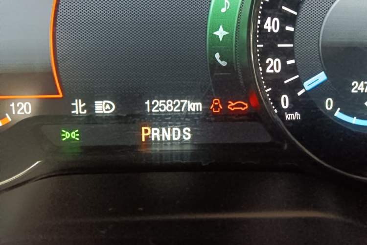 Used Ford Edge 2015 2.7T GTDi 4x4 Prestige 7-Seater Odometer Close Up