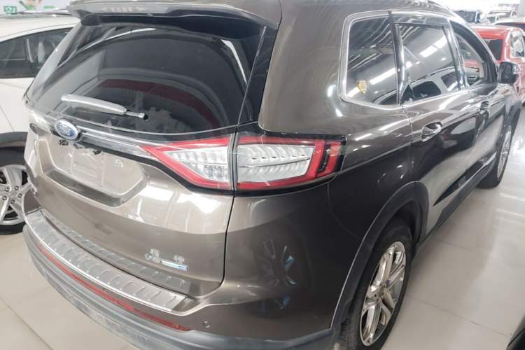 Used Ford Edge 2015 2.0T GTDi 4x4 High-Grade Model Rear Right 45 Deg