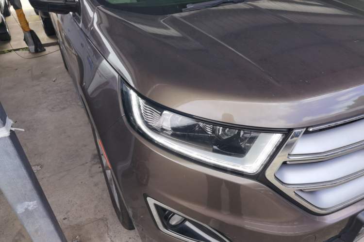 Used Ford Edge 2015 2.0T GTDi Four-Wheel Drive Prestige Model Right Front Headlight
