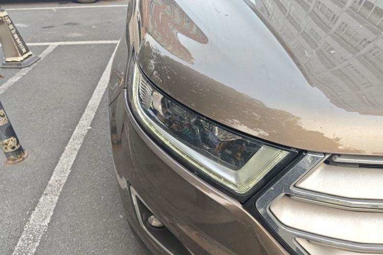 Used Ford Edge 2015 2.0T GTDi Two-Wheel-Drive High-Line Version Right Front Headlight