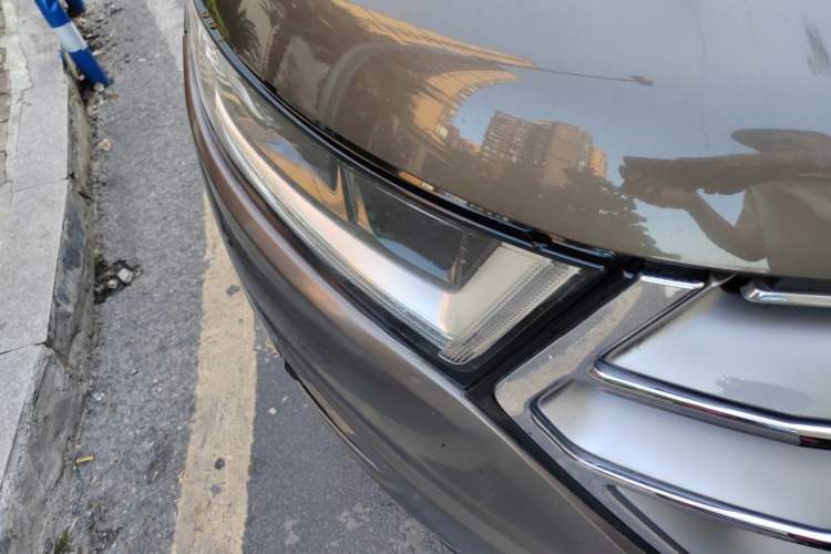 Used Ford Edge 2015 2.0T GTDi 4x4 High-Grade Model Right Front Headlight