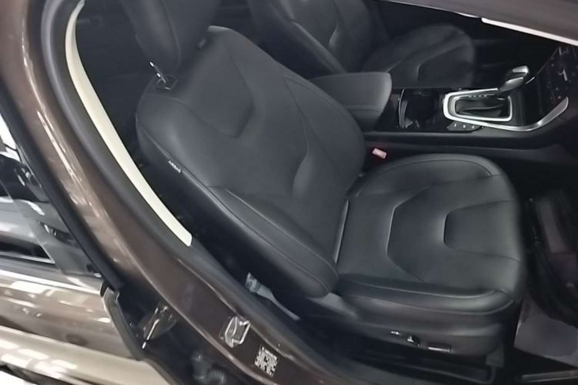 Used Ford Edge 2015 2.0T GTDi Four-Wheel Drive Prestige Model Right Front Seat