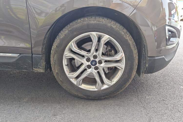 Used Ford Edge 2015 2.0T GTDi 4x4 High-Grade Model Right Front Wheel Hub