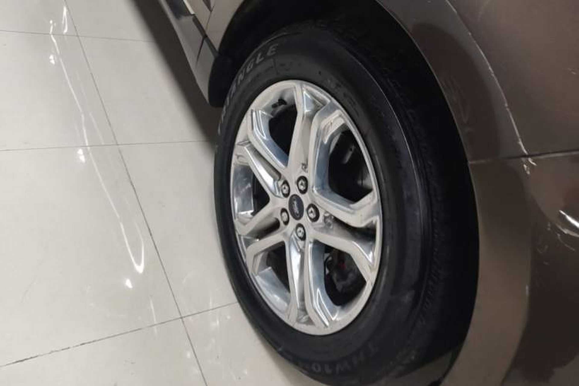 Used Ford Edge 2015 2.0T GTDi 4x4 High-Grade Model Right Front Wheel Hub