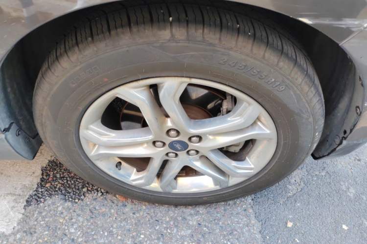 Used Ford Edge 2015 2.0T GTDi 4x4 High-Grade Model Right Front Wheel Hub