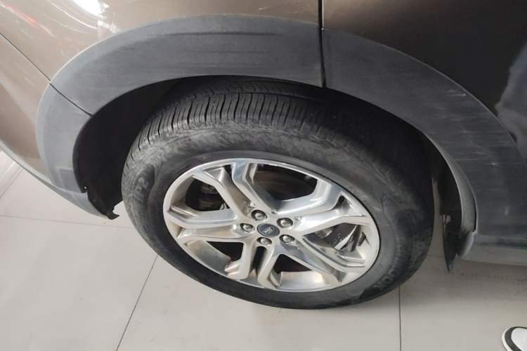 Used Ford Edge 2015 2.0T GTDi 4x4 High-Grade Model Right Rear Wheel Hub