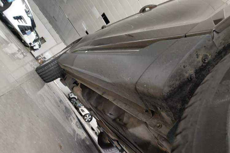 Used Ford Edge 2015 2.0T GTDi Four-Wheel Drive Prestige Model Right Side Sill