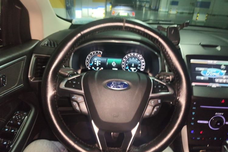 Used Ford Edge 2015 2.0T GTDi Four-Wheel Drive Prestige Model Steering Wheel