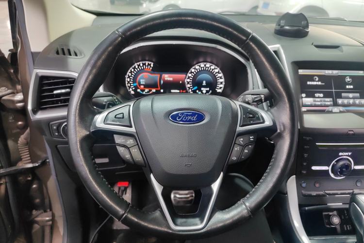 Used Ford Edge 2015 2.0T GTDi Four-Wheel Drive Prestige Model Steering Wheel