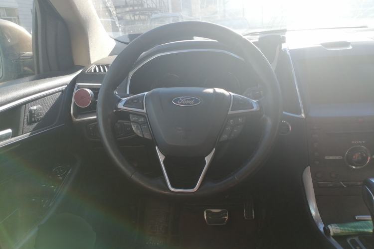 Used Ford Edge 2015 2.0T GTDi Four-Wheel Drive Prestige Model Steering Wheel