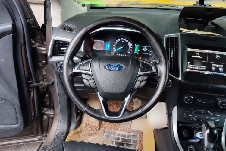 Used Ford Edge 2015 2.0T GTDi 4x4 High-Grade Model Steering Wheel