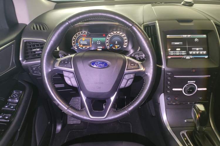 Used Ford Edge 2015 2.0T GTDi Four-Wheel Drive Prestige Model Steering Wheel