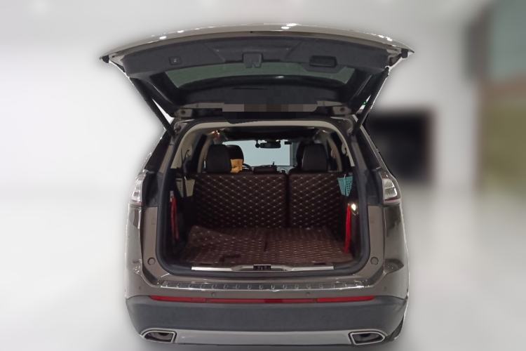 Used Ford Edge 2015 2.7T GTDi 4x4 Prestige 7-Seater Trunk