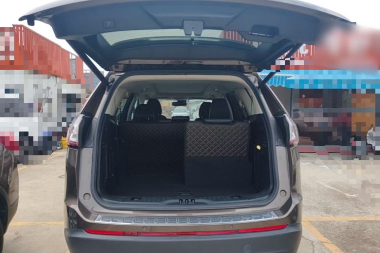 Used Ford Edge 2015 2.0T GTDi Two-Wheel-Drive High-Line Version Trunk