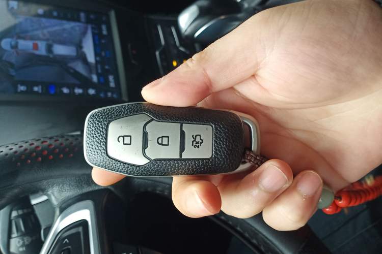 Used Ford Edge 2015 2.0T GTDi 4x4 High-Grade Model Vehicle Key