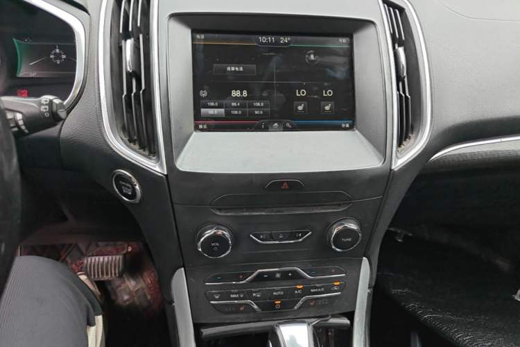 Used Ford Edge 2015 2.0T GTDi 4x4 High-Grade Model Audio And AC Panel