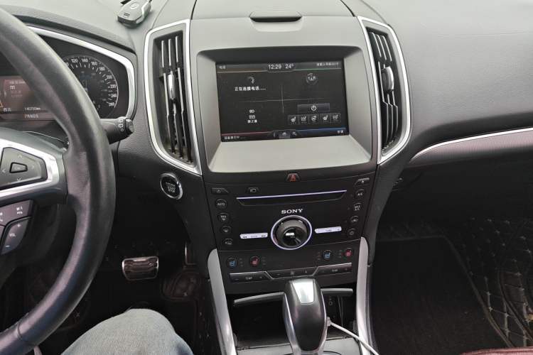 Used Ford Edge 2015 2.0T GTDi Four-Wheel Drive Prestige Model Audio And AC Panel