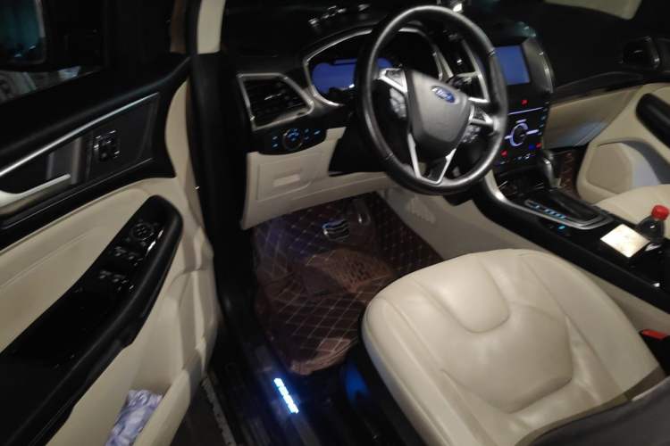 Used Ford Edge 2015 2.0T GTDi Four-Wheel Drive Prestige Model Driver Seat