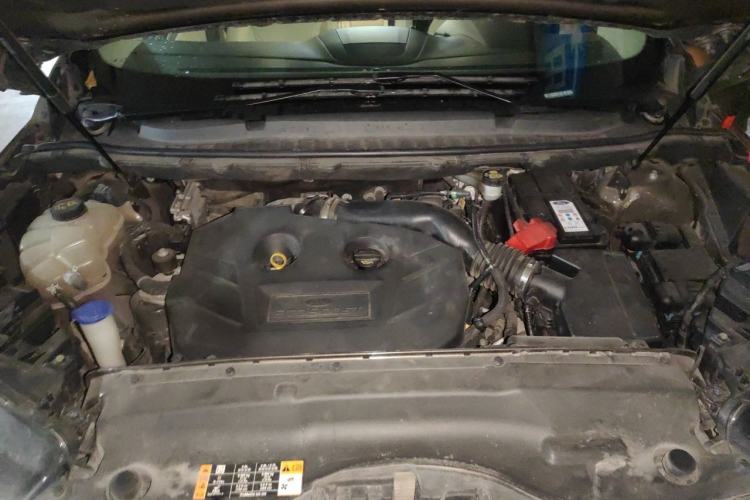 Used Ford Edge 2015 2.0T GTDi Four-Wheel Drive Prestige Model Engine Bay