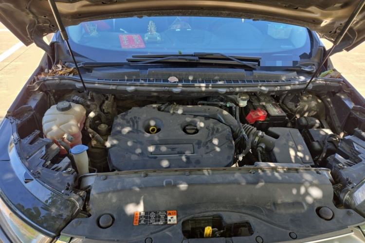 Used Ford Edge 2015 2.0T GTDi Four-Wheel Drive Prestige Model Engine Bay