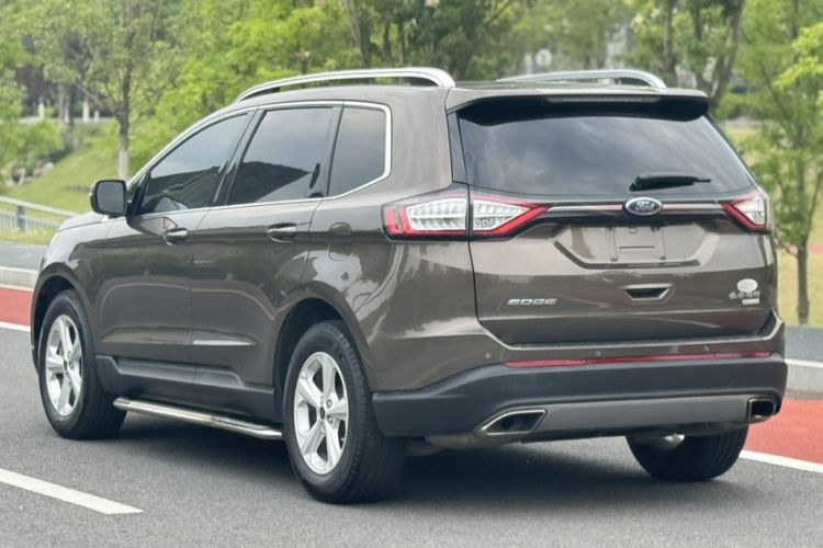 Used Ford Edge 2015 2.0T GTDi Two-Wheel-Drive Elite Edition Exterior 2