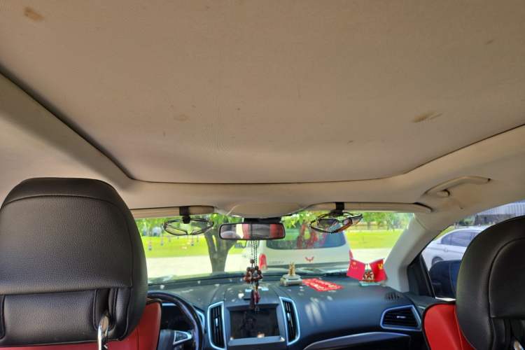 Used Ford Edge 2015 2.0T GTDi Four-Wheel Drive Prestige Model Headliner
