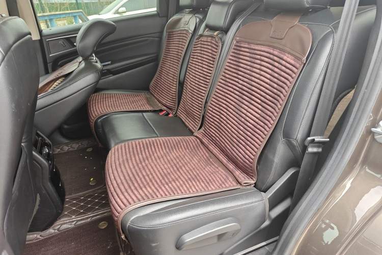 Used Ford Edge 2015 2.0T GTDi Four-Wheel Drive Prestige Model Left Rear Seat