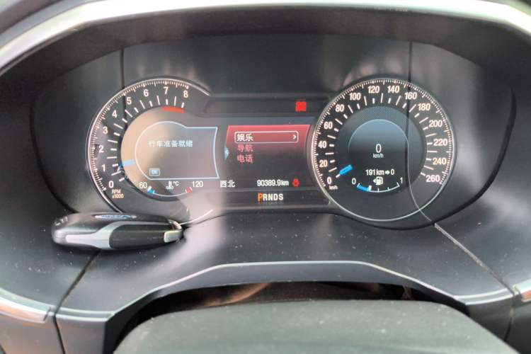 Used Ford Edge 2015 2.0T GTDi Four-Wheel Drive Prestige Model Odometer Close Up