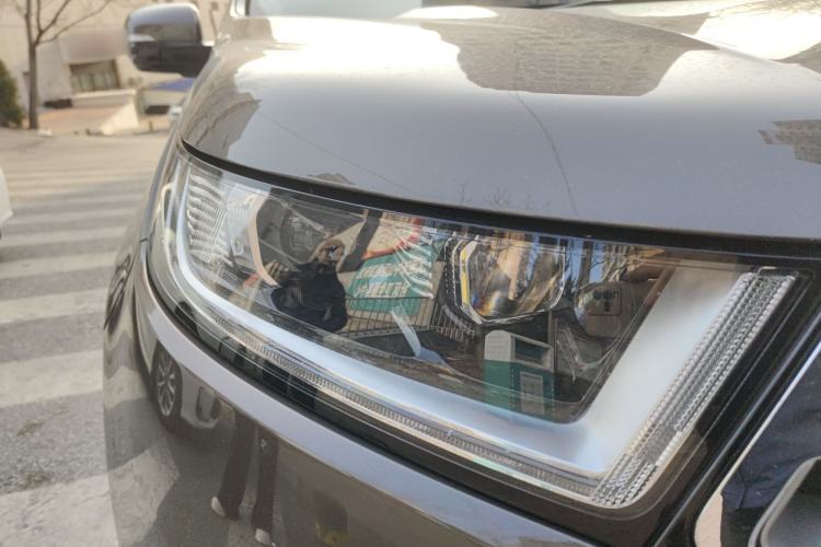 Used Ford Edge 2015 2.0T GTDi Two-Wheel-Drive High-Line Version Right Front Headlight