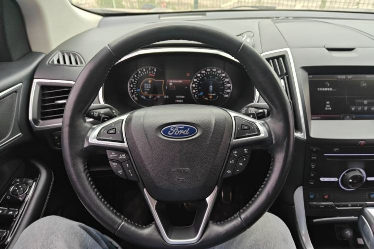 Used Ford Edge 2015 2.0T GTDi Four-Wheel Drive Prestige Model Steering Wheel