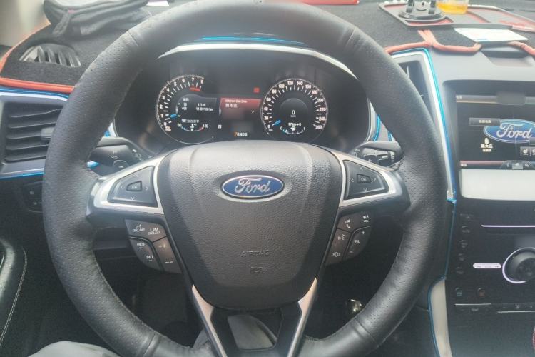 Used Ford Edge 2015 2.0T GTDi Four-Wheel Drive Prestige Model Steering Wheel