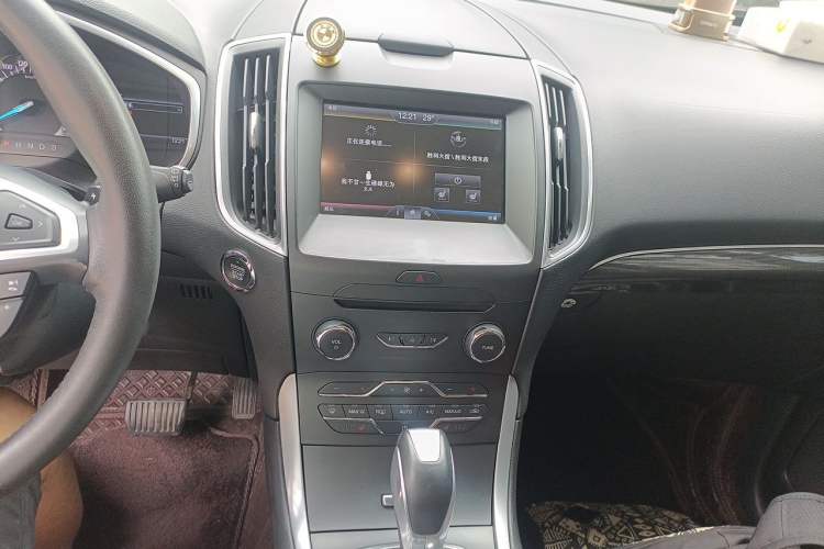 Used Ford Edge 2015 2.0T GTDi 4x4 High-Grade Model Audio And AC Panel