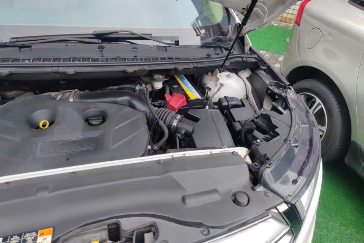 Used Ford Edge 2015 2.0T GTDi 4x4 High-Grade Model Engine Bay Left