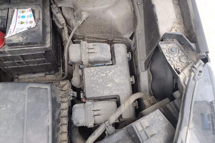 Used Ford Edge 2015 2.0T GTDi 4x4 High-Grade Model Engine Bay Left
