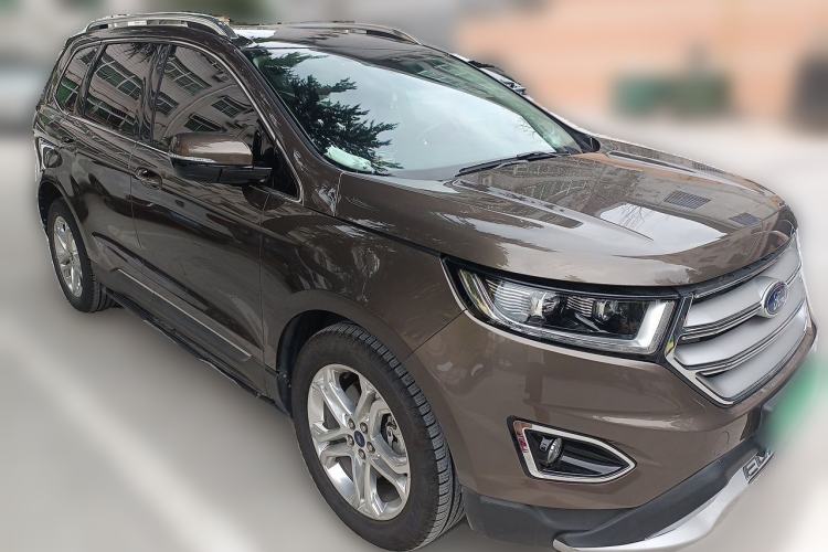Used Ford Edge 2015 2.0T GTDi 4x4 High-Grade Model Front Right 45 Deg
