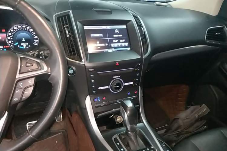 Used Ford Edge 2015 2.0T GTDi Four-Wheel Drive Prestige Model Audio And AC Panel