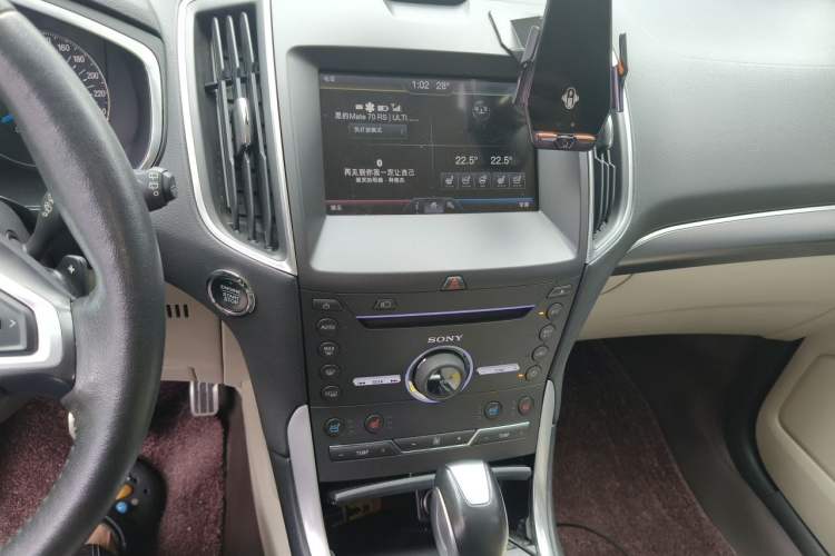 Used Ford Edge 2015 2.0T GTDi Four-Wheel Drive Prestige Model Audio And AC Panel